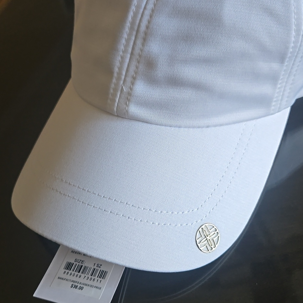 Lilly Pulitzer Run Around Hat - Picture 7 of 9